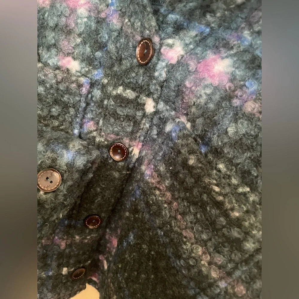 Coat - Picture 4 of 4